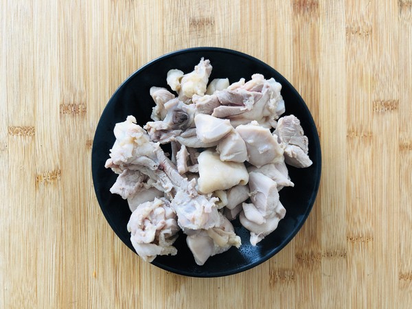 雞腿燉土豆的做法-咸鮮味燉菜譜