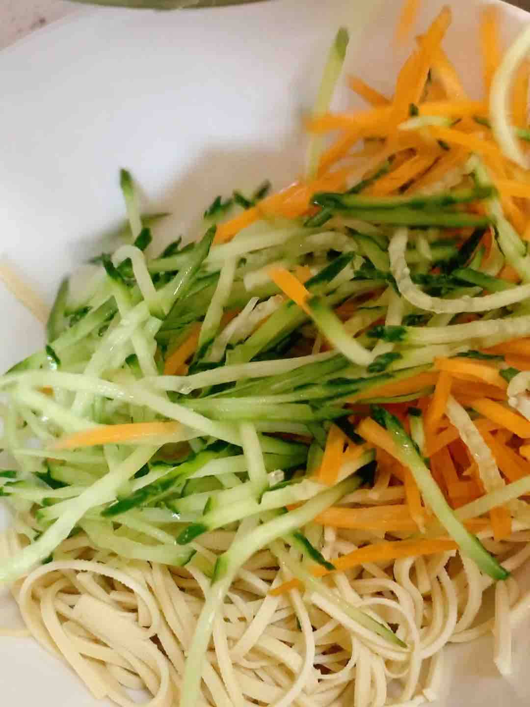 涼拌豆腐絲的做法-香辣味拌菜譜