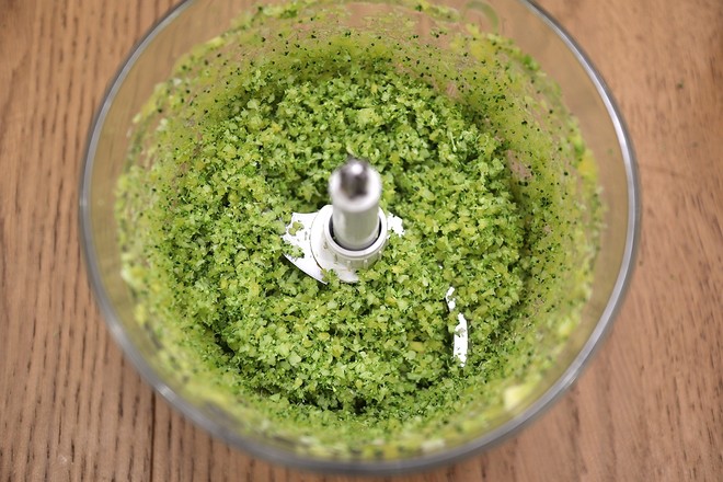 西蘭花雞肉卷的做法-咸鮮味煎菜譜