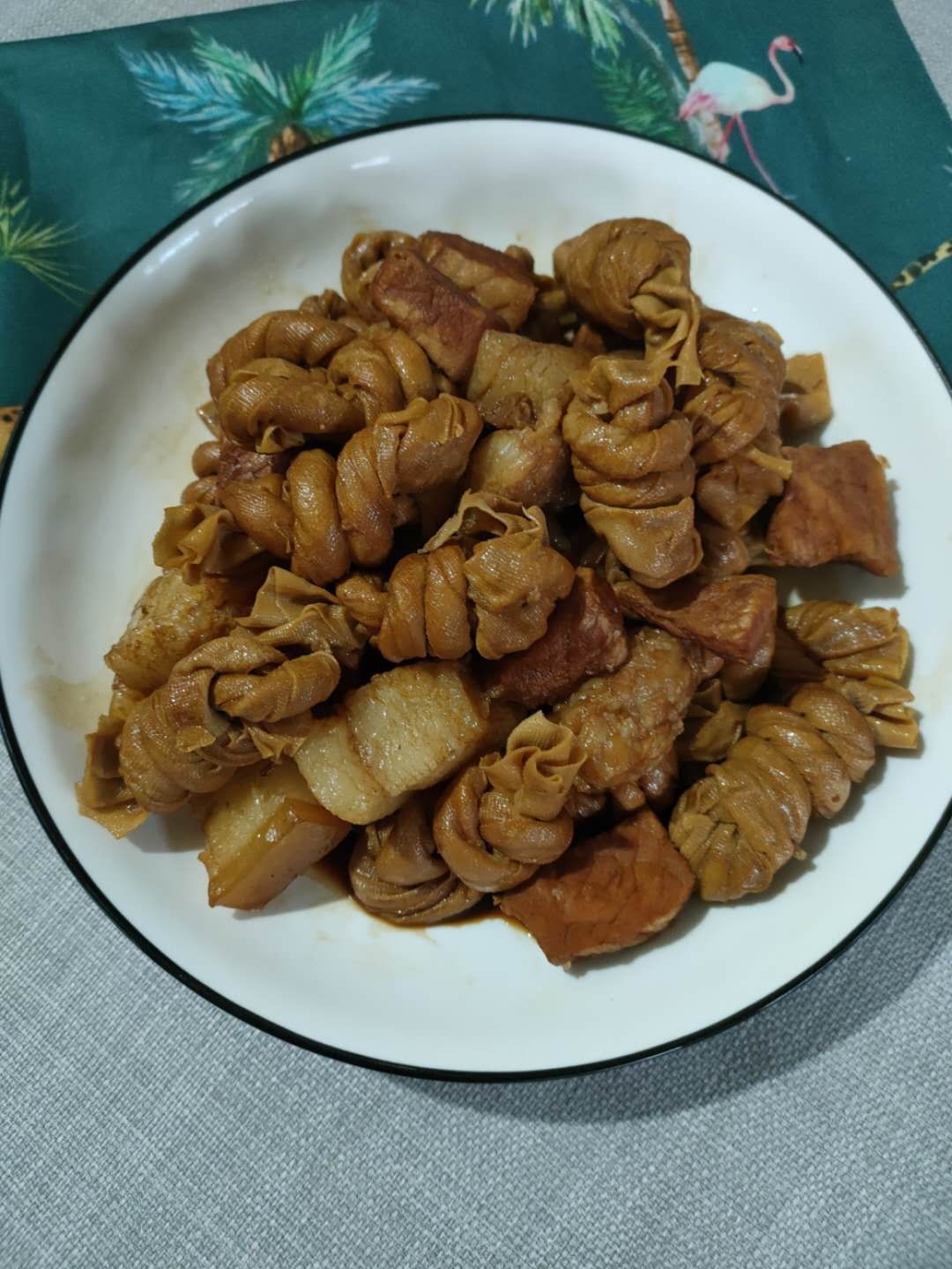 千張結燒肉的做法-家常味煮菜譜