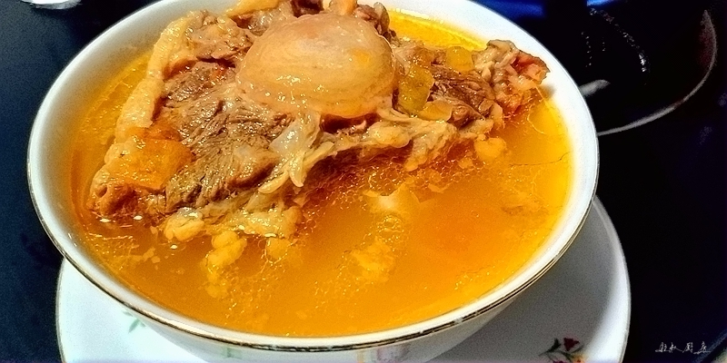 番茄牛尾湯的做法-酸甜味燉菜譜