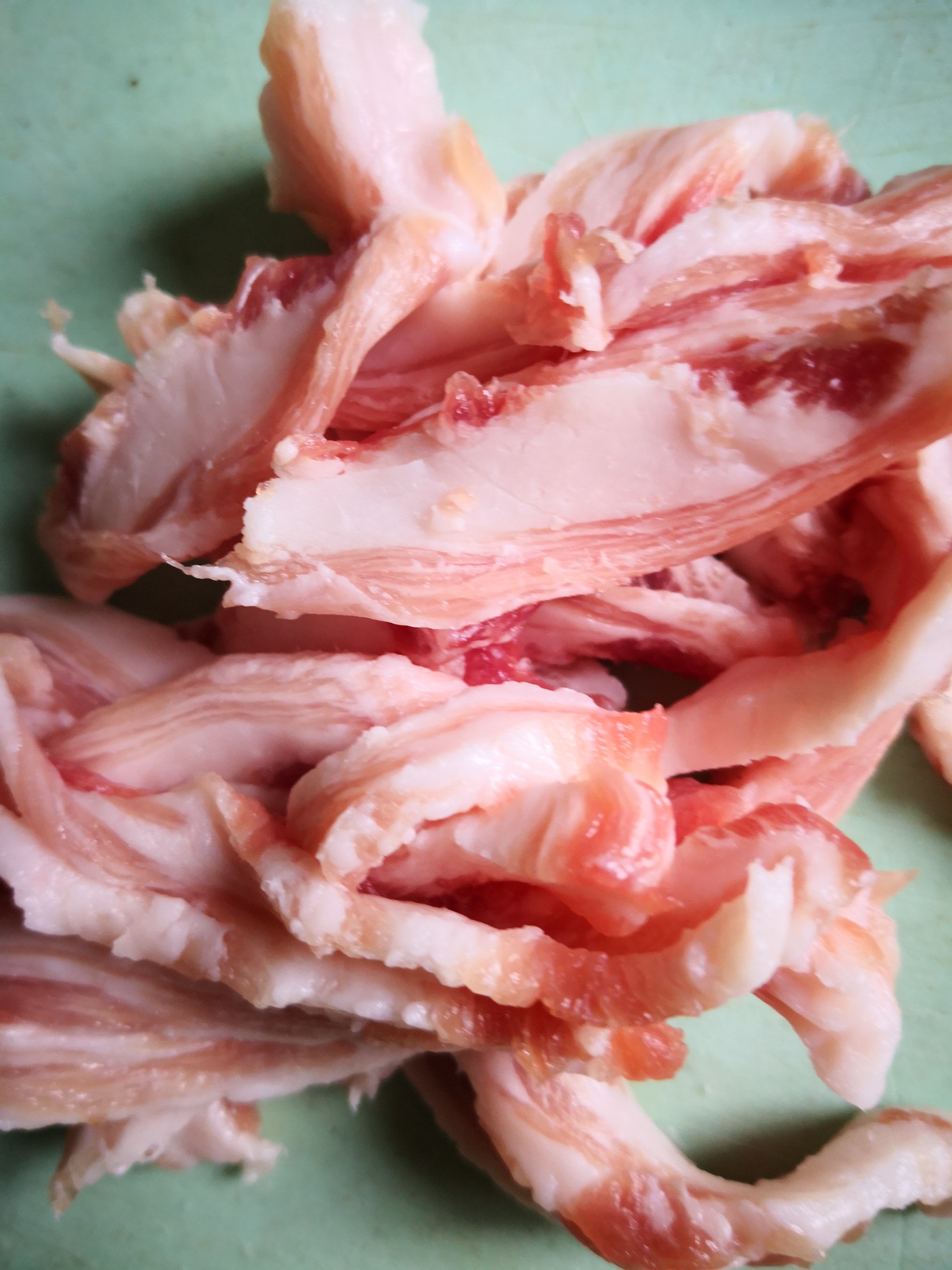 排骨肉炒蒜苔的做法-家常味炒菜譜