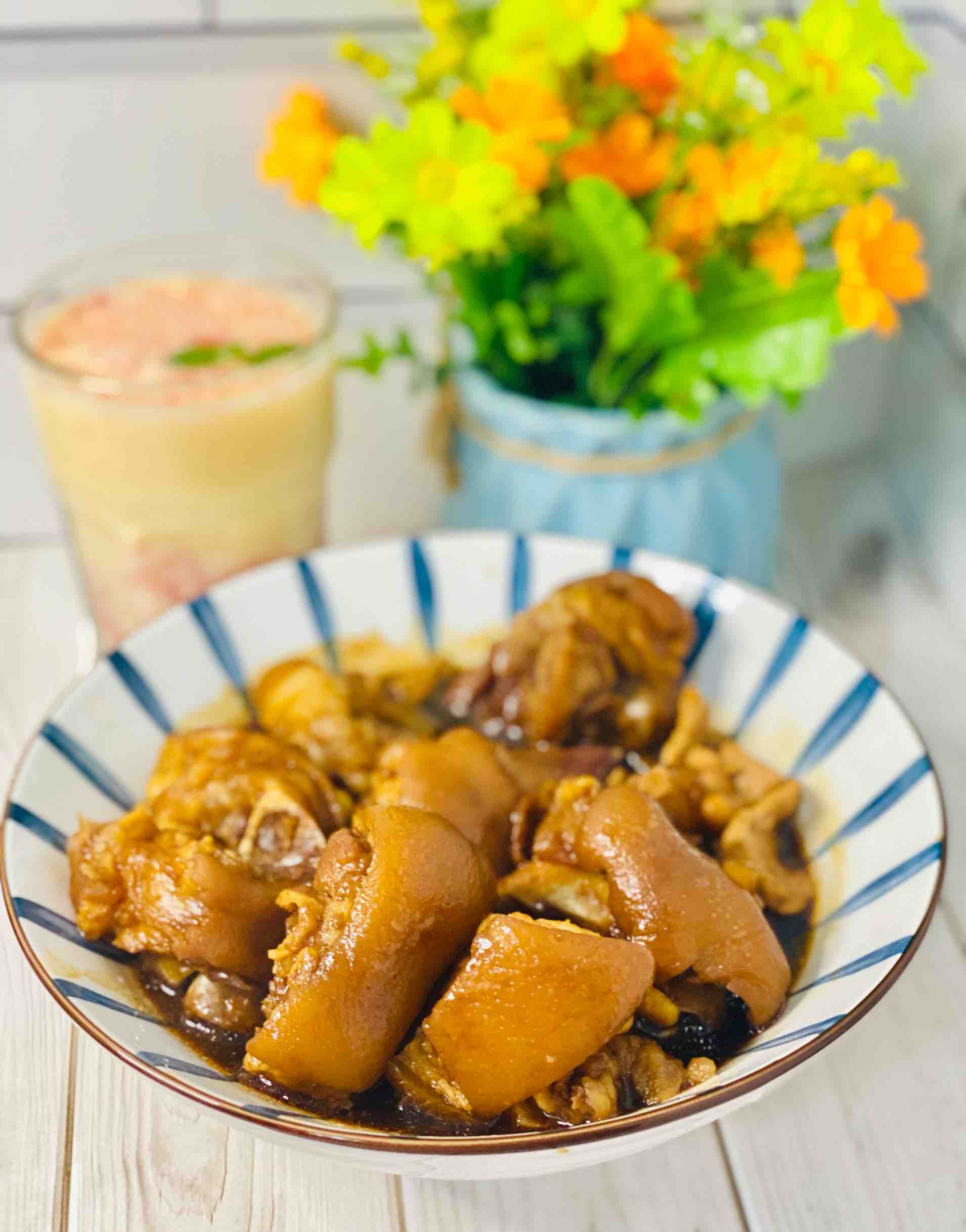 超香醬豬蹄，Q彈會(huì)抖臀?這樣燜，一鍋都不夠的做法-家常味燉菜譜
