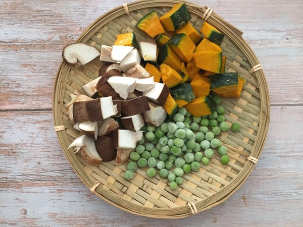 雞翅根雜糧飯的做法-家常味燜菜譜