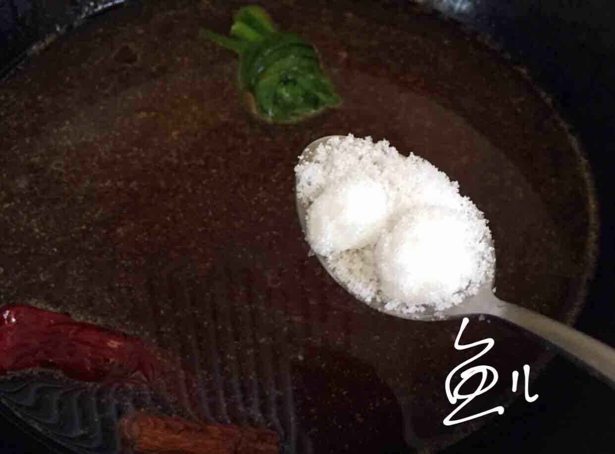 鯽魚罐頭的做法-家常味燉菜譜