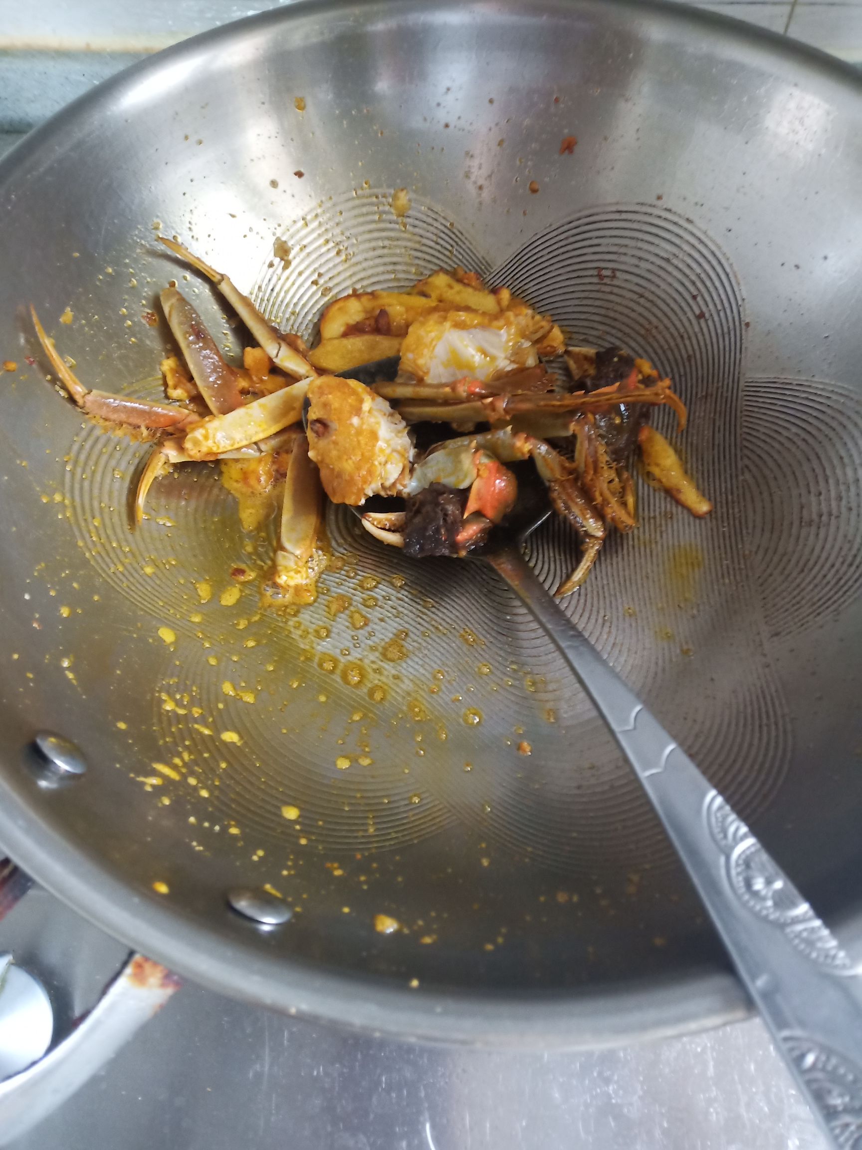 螃蟹蒸黑米的做法-咸鮮味蒸菜譜