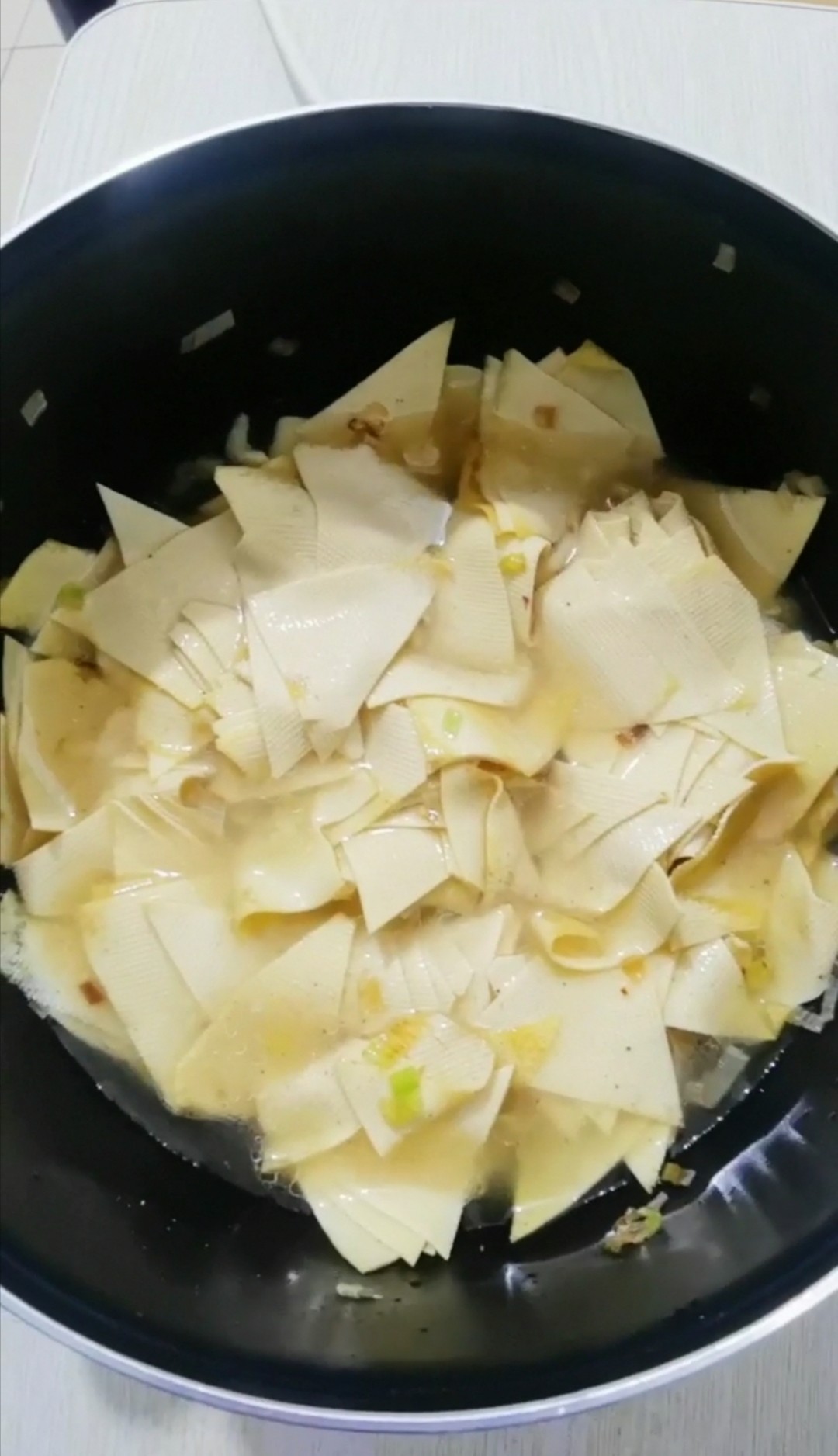 紅燜干豆腐的做法-咸鮮味燉菜譜