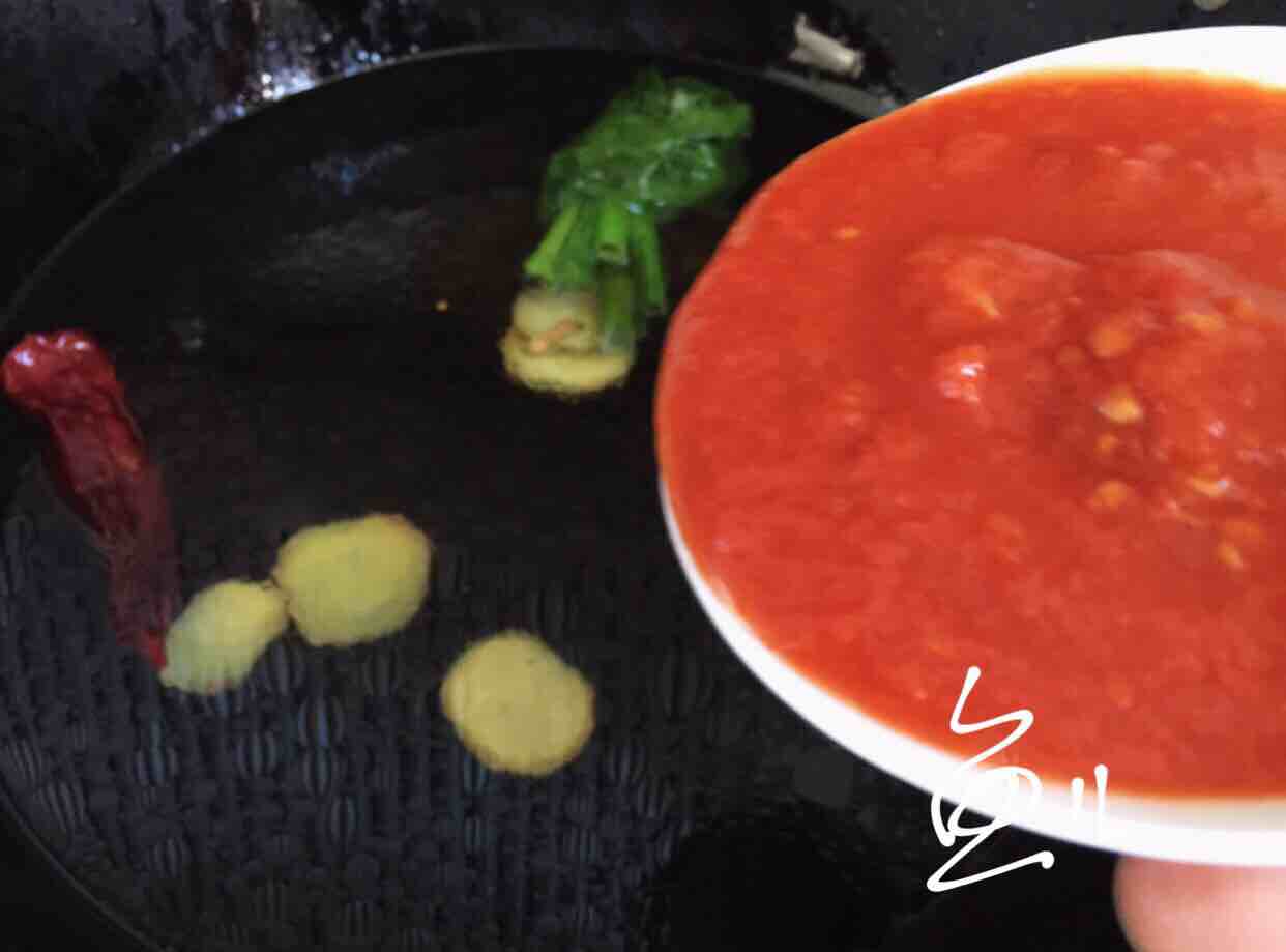 鯽魚罐頭的做法-家常味燉菜譜