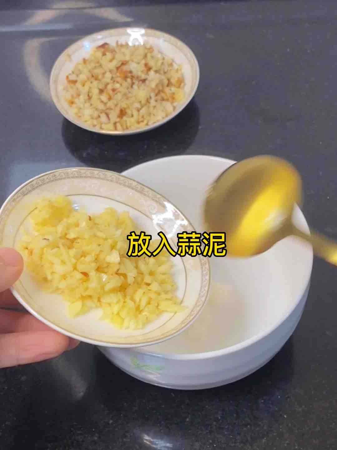 沙姜雞這樣做，一只都不夠吃，醬汁拌飯少說要3碗的做法-家常味蒸菜譜