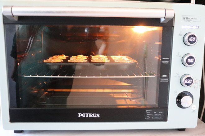 拔絲蛋糕的做法-甜味烘焙菜譜