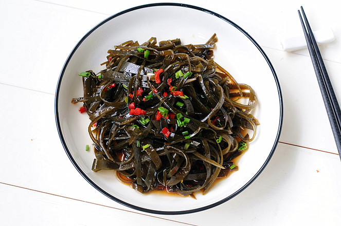 涼拌海帶的做法-家常味拌菜譜