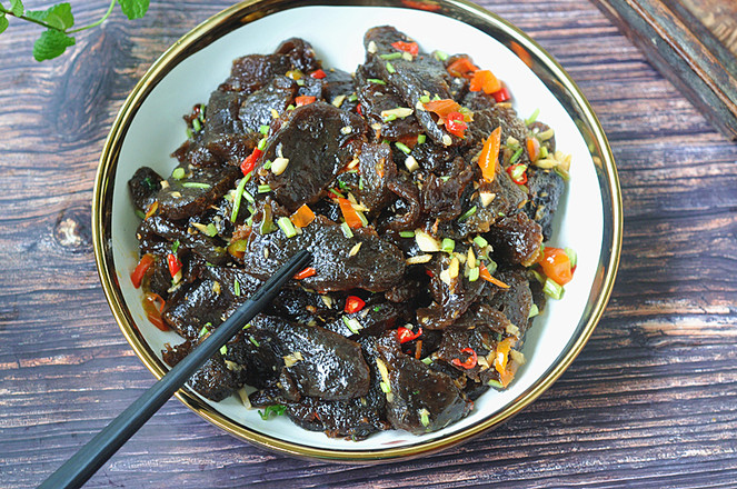 蒜蓉蕨粑的做法-家常味炒菜譜