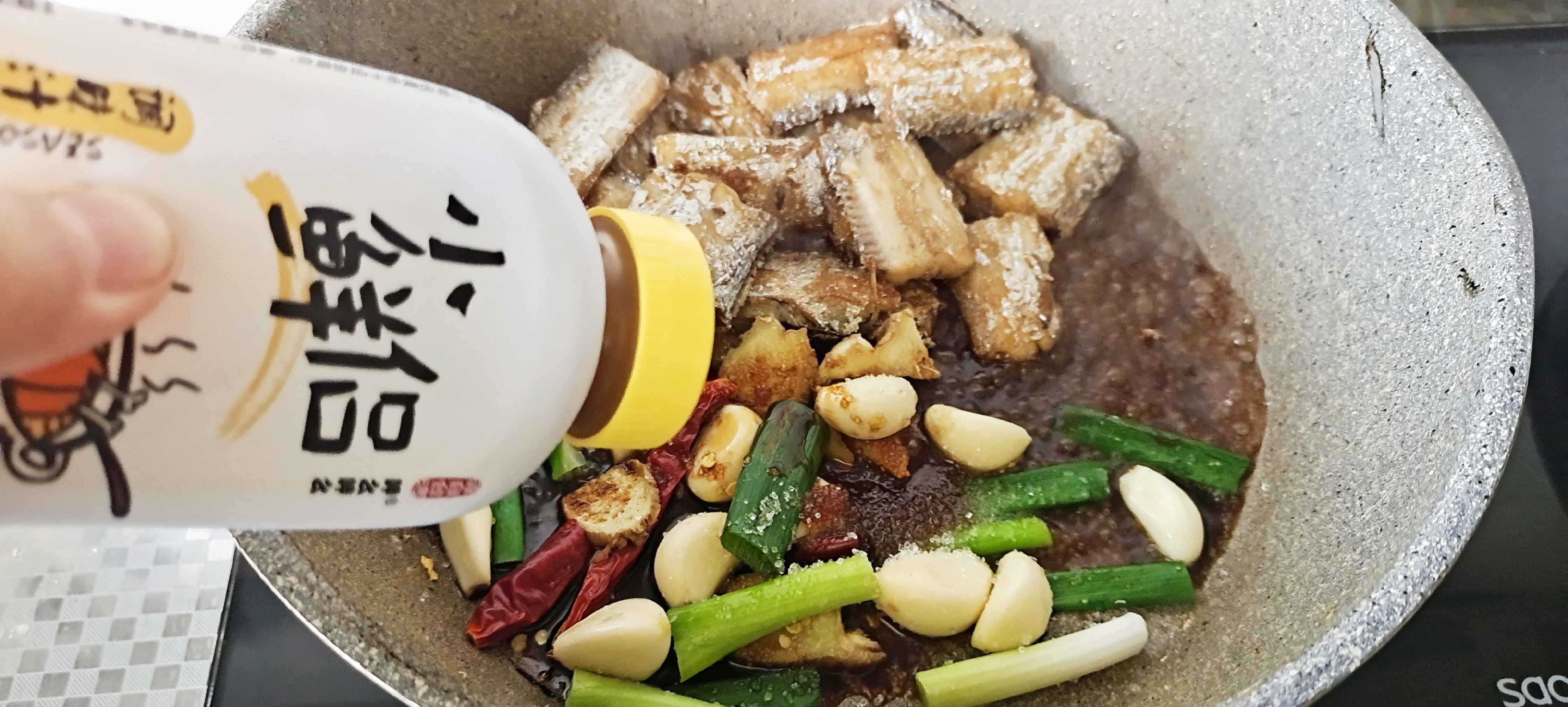 帶魚好吃的經典做法…糖醋帶魚的做法-酸甜味燒菜譜