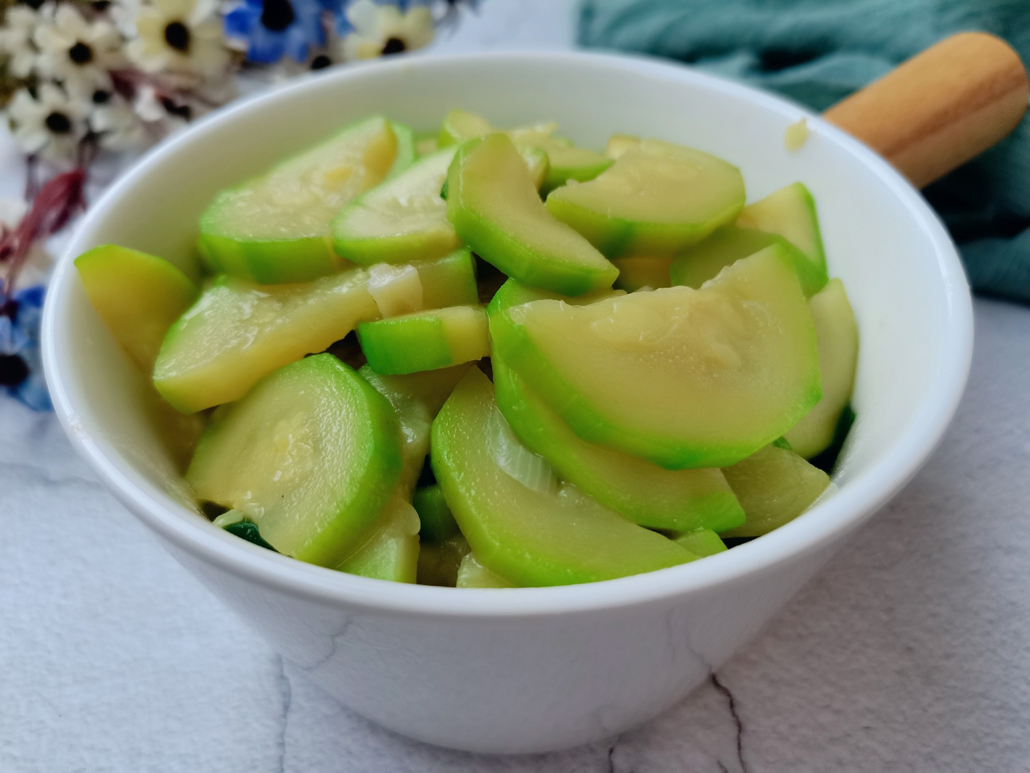 清炒西葫蘆的做法-家常味炒菜譜