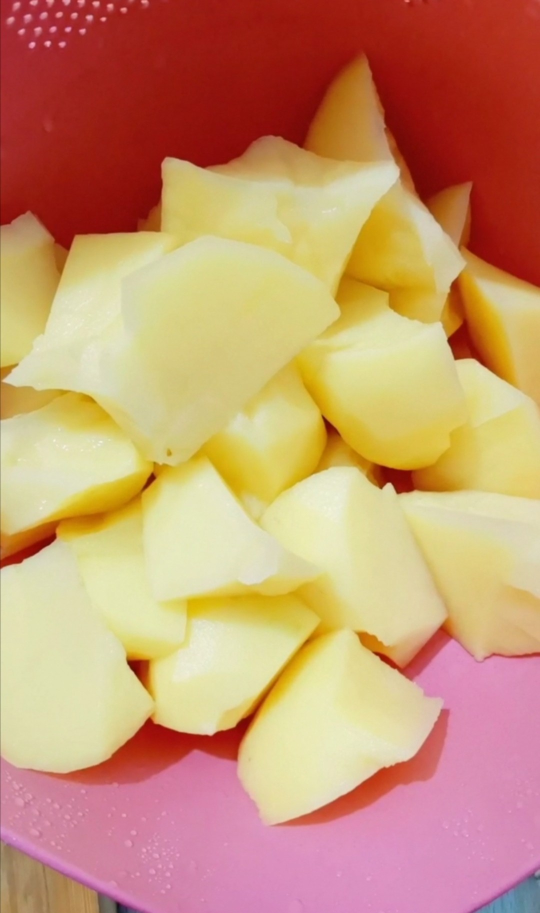 牛腩燉土豆的做法-咸鮮味燉菜譜