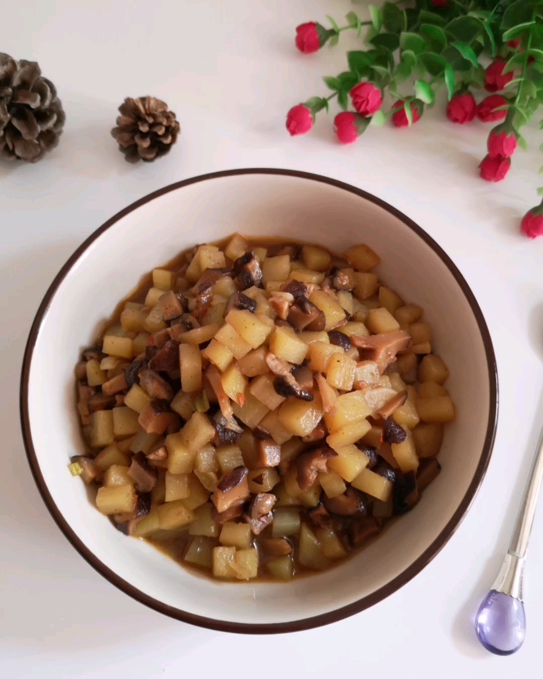 麻辣土豆丁的做法-麻辣味燒菜譜