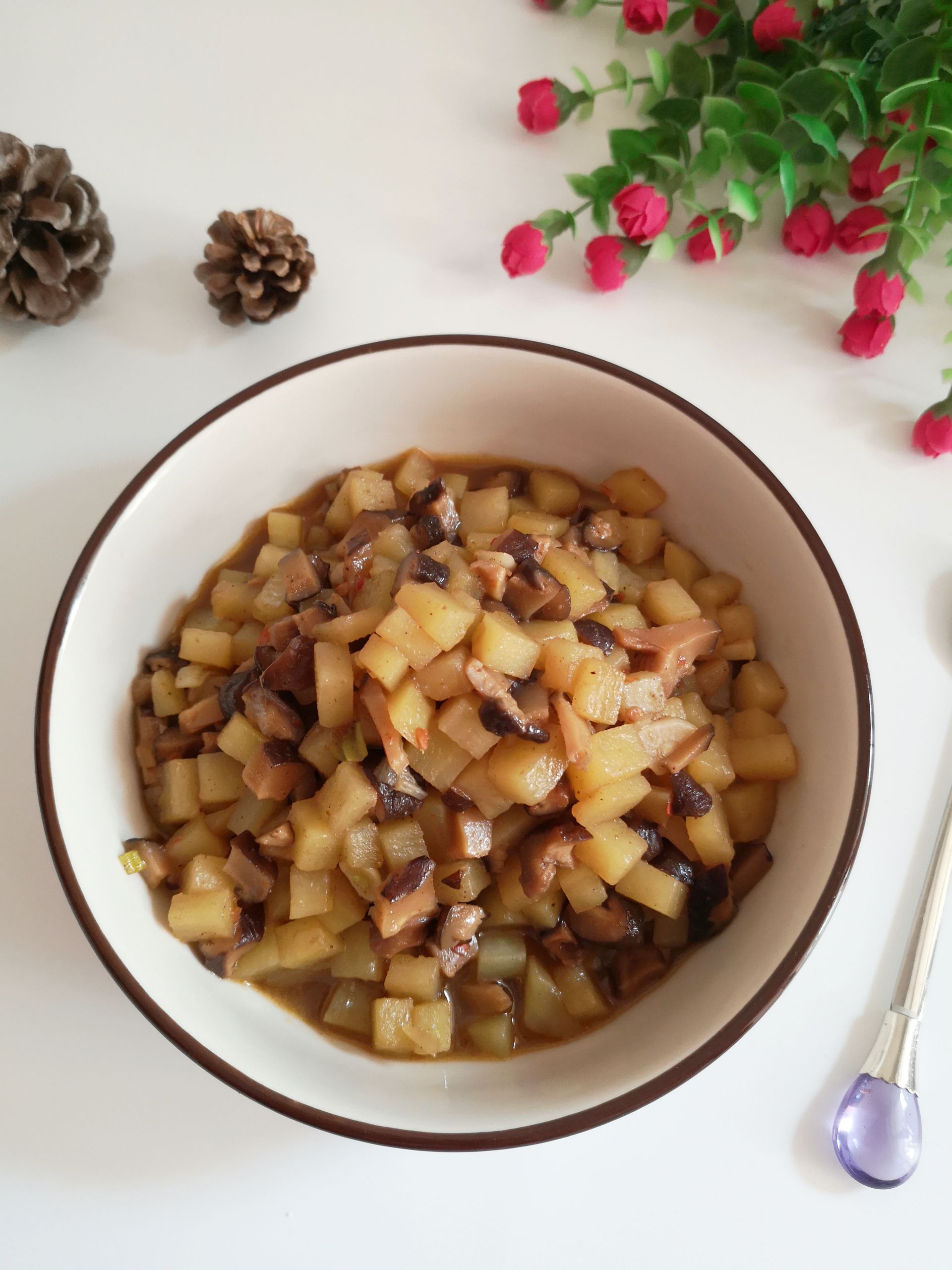 麻辣土豆丁的做法-麻辣味燒菜譜