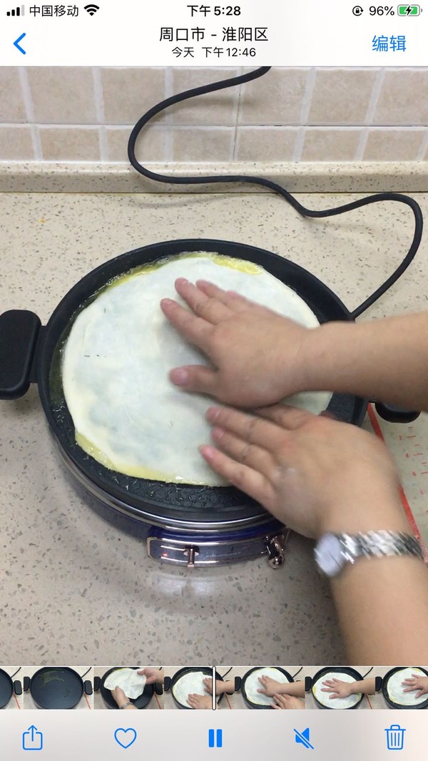 烙小茴香蛋餅的做法-家常味烙菜譜