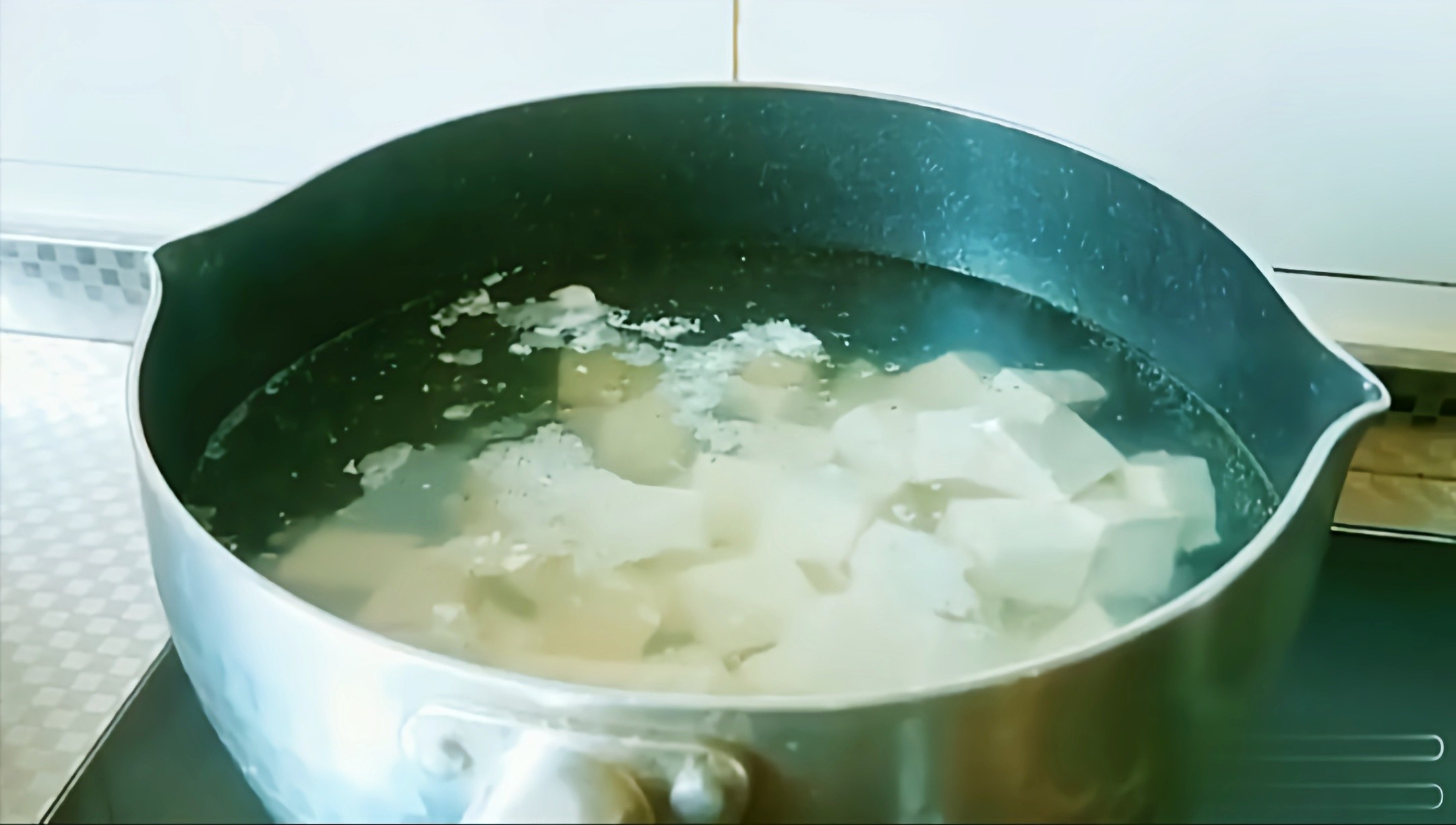 #豆腐的神仙做法#老干媽燉豆腐的做法-香辣味燉菜譜