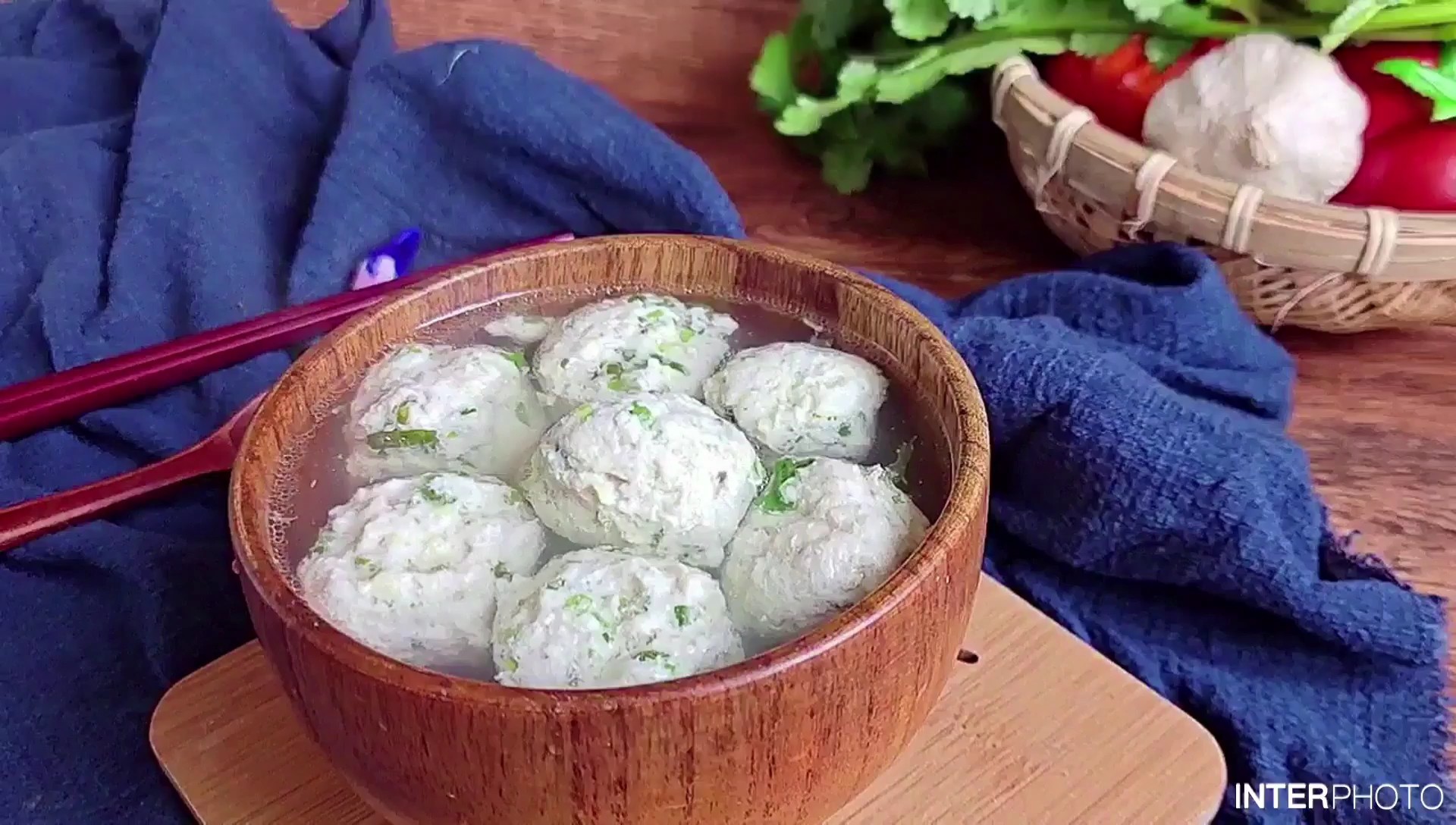 #豆腐的神仙做法#香菜豆腐肉丸的做法-咸鮮味煮菜譜