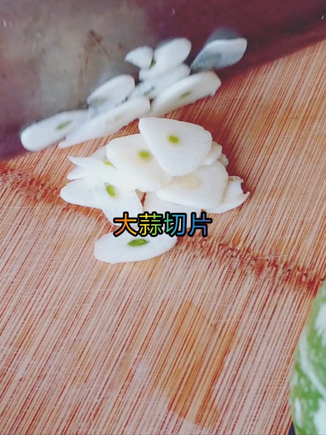 秋收菜肴～南瓜土豆燉雞的做法-香辣味燉菜譜