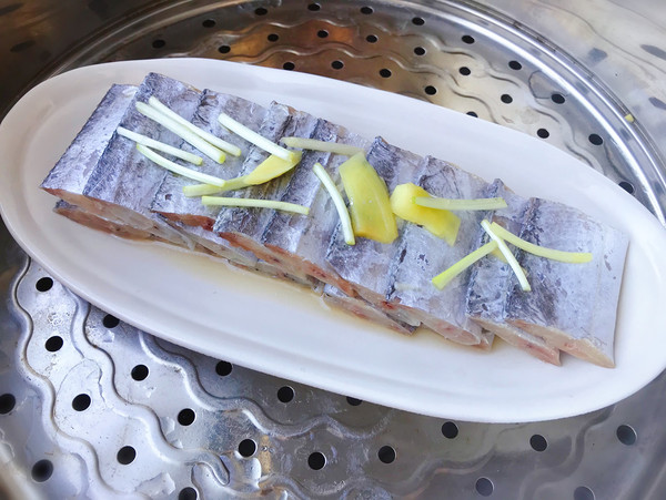 清蒸帶魚(yú)的做法-咸鮮味蒸菜譜