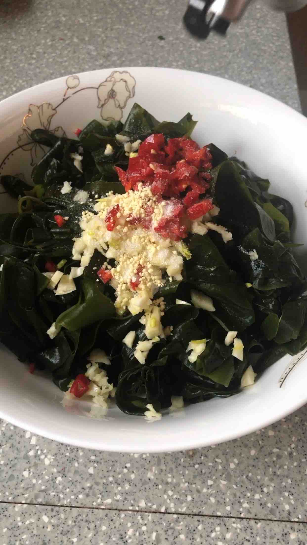 涼拌裙帶菜的做法-酸甜味拌菜譜