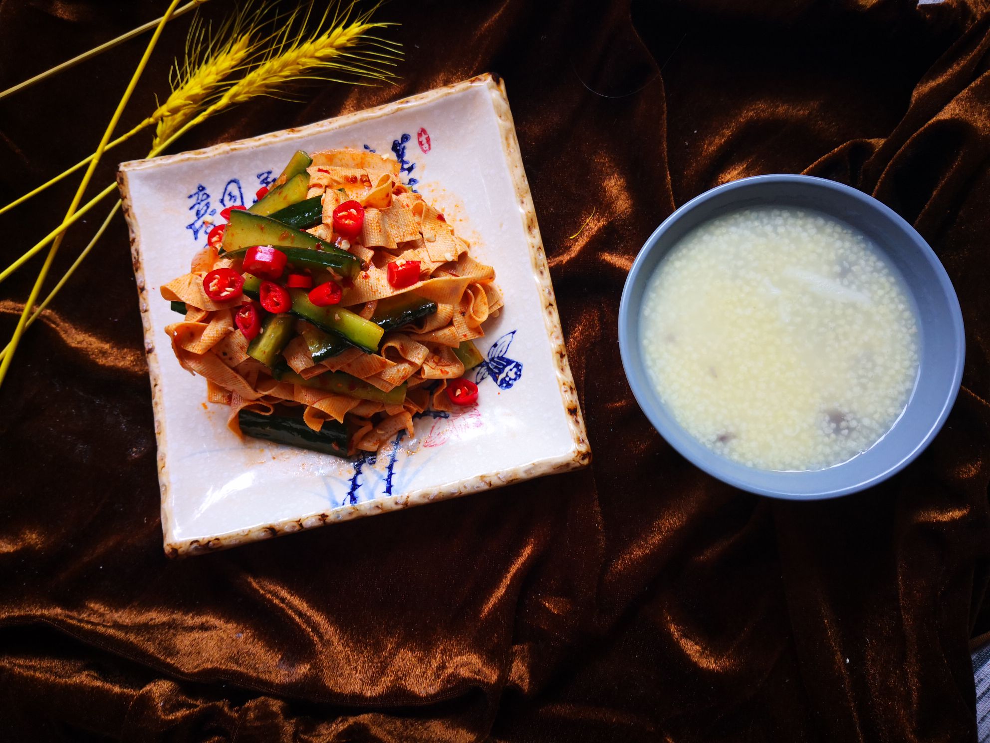 圓蔥干豆腐黃瓜條的做法-香辣味拌菜譜