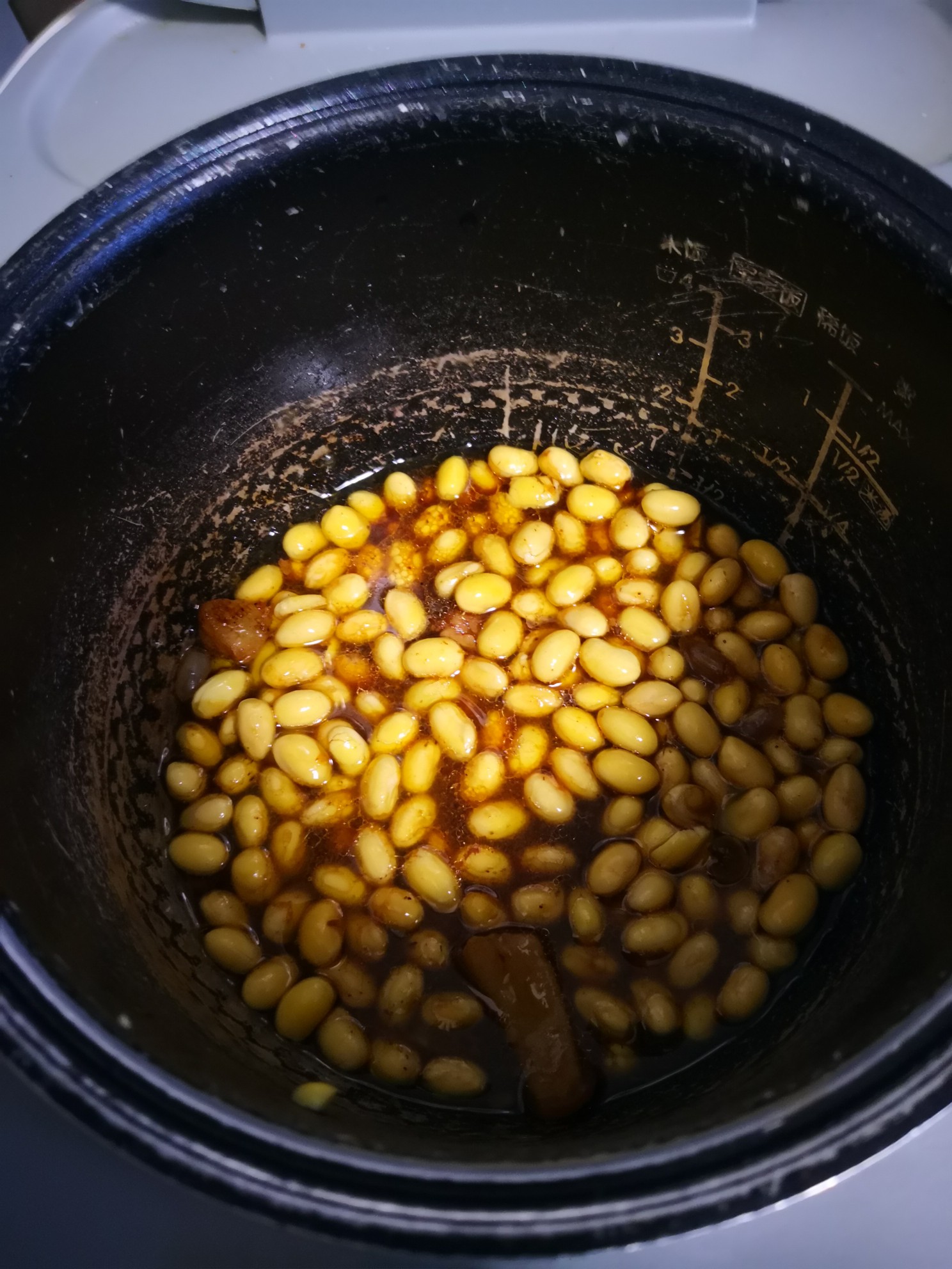 鵪鶉蛋燜豆的做法-家常味醬菜譜