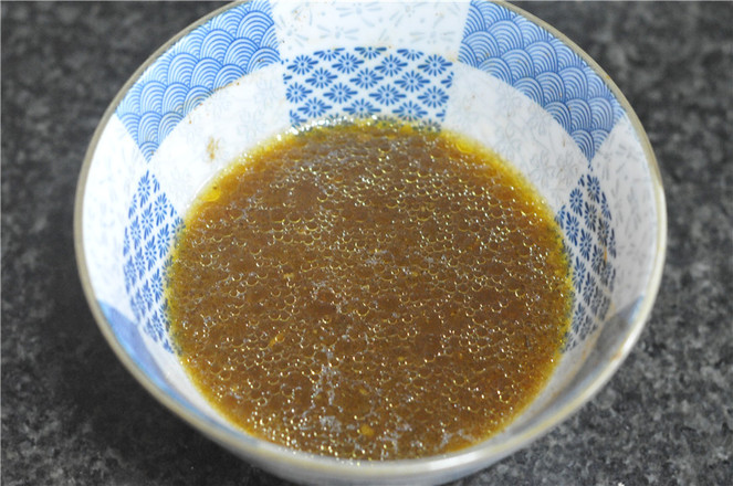 電飯鍋雞翅的做法-咸鮮味煮菜譜