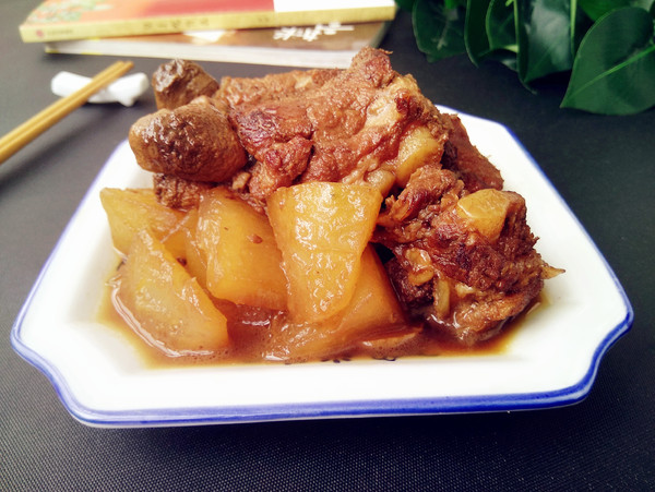 紅燒排骨燴冬瓜的做法-咸鮮味燴菜譜