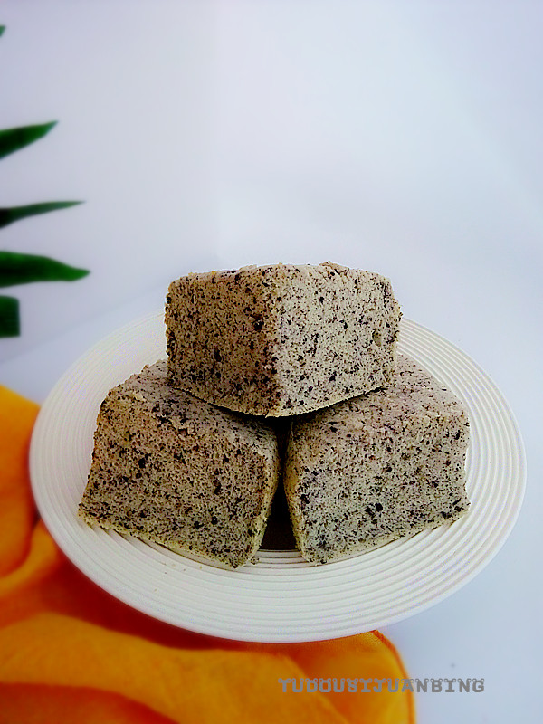 黑芝麻蒸蛋糕的做法-甜味蒸菜譜