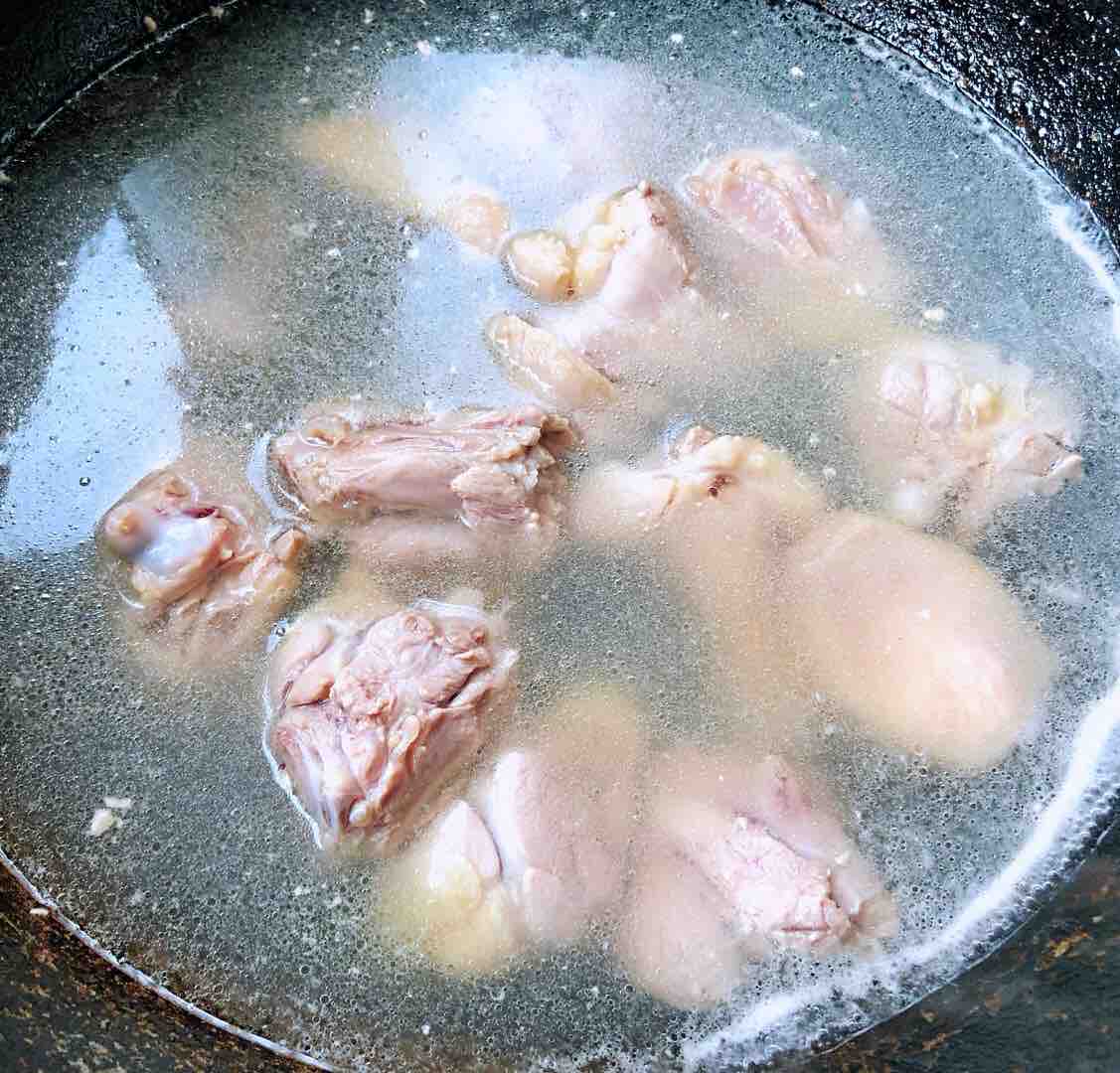 鴨腿燉白蘿卜的做法-咸鮮味燉菜譜