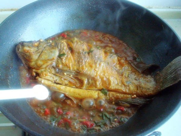 干燒羅非魚的做法-咸鮮味燒菜譜