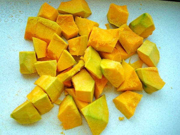 米酒南瓜蒸湯圓的做法-甜味蒸菜譜