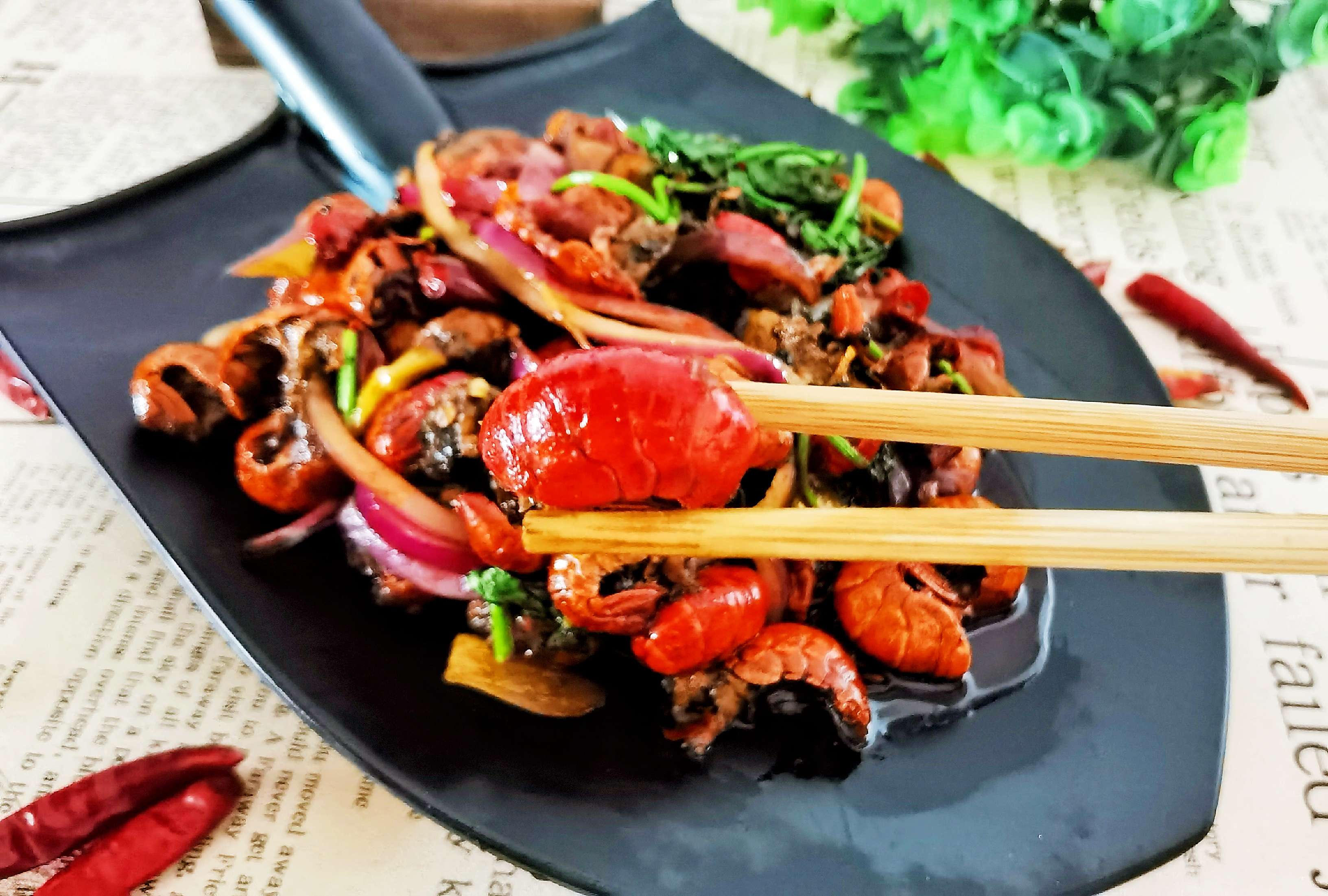 3斤蝦尾炒1大盤，麻辣鮮香下酒又下飯的做法-香辣味炒菜譜