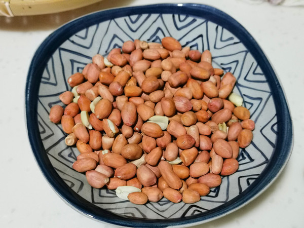炒花生米的做法-家常味炒菜譜