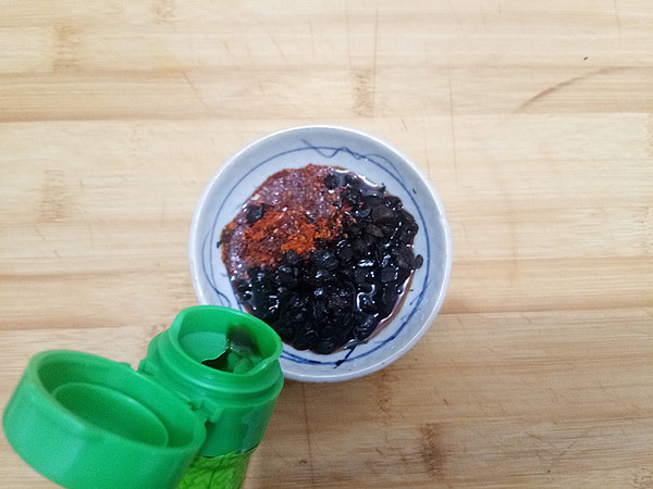 豆豉蒸肉皮的做法-香辣味蒸菜譜