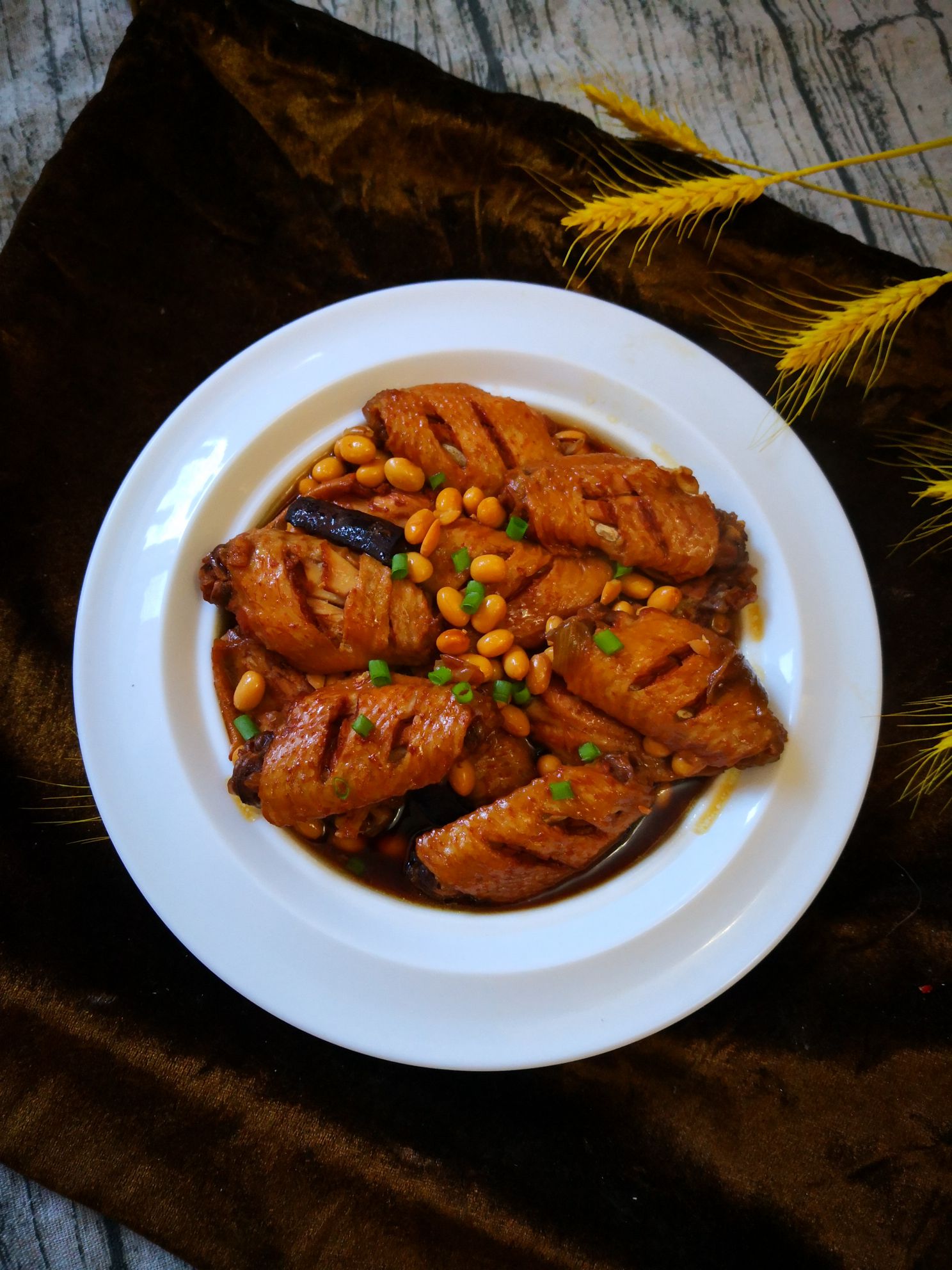 雞翅燜豆的做法-家常味炒菜譜