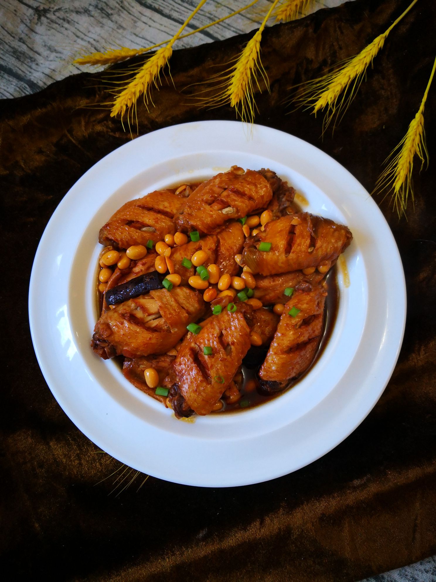 雞翅燜豆的做法-家常味炒菜譜