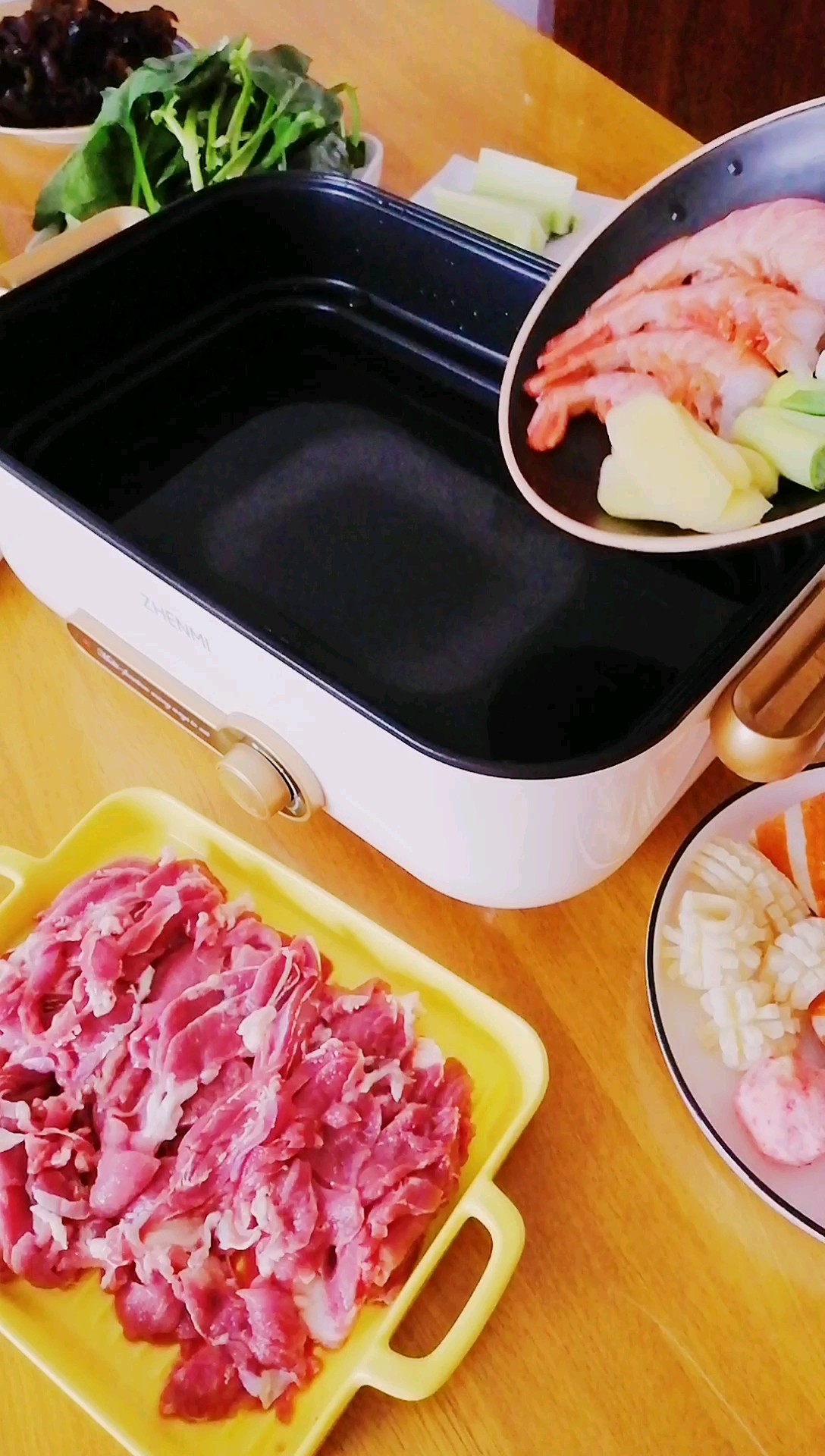 羊肉什錦火鍋的做法-咸鮮味煮菜譜