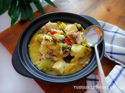 酸菜魚燉豆腐的作法-咸鮮味煮菜譜