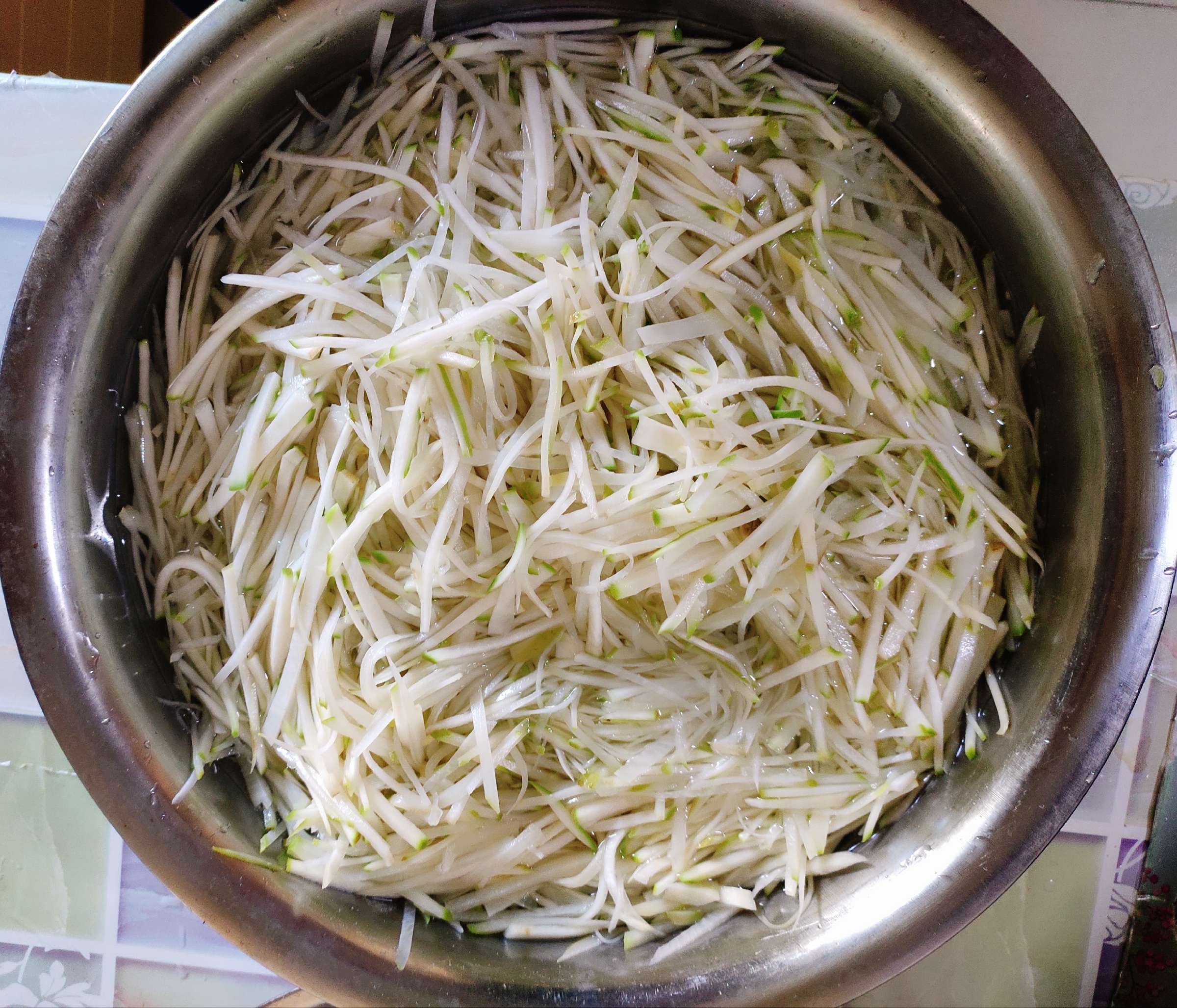 涼拌芥菜絲的做法-香辣味拌菜譜