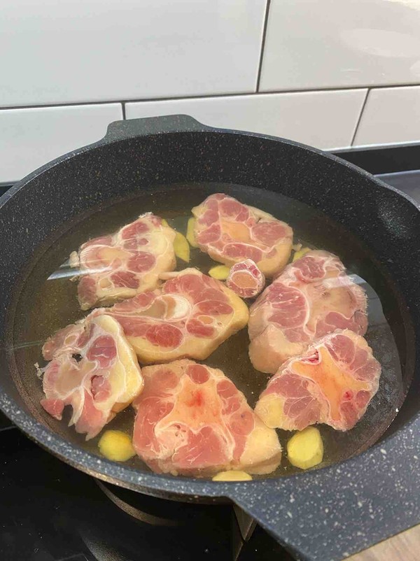 青花椒番茄牛尾的做法-酸甜味燉菜譜