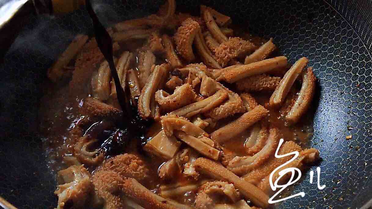 麻辣牛肚的做法-麻辣味炒菜譜