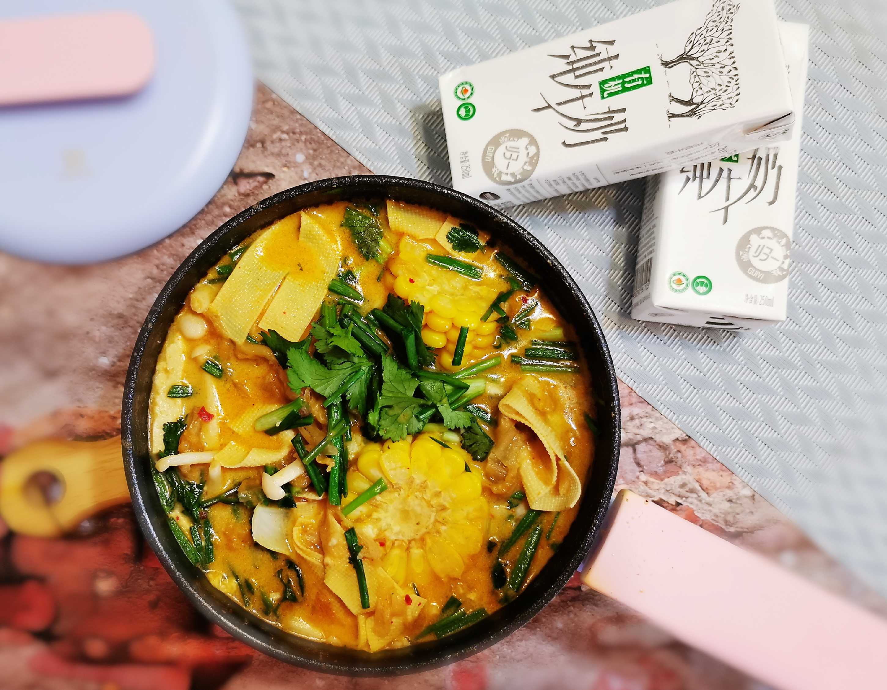 牛奶冒菜，一個人有儀式感的火鍋的做法-奶香味煮菜譜