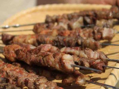 烤羊肉串的做法-家常味烤菜譜