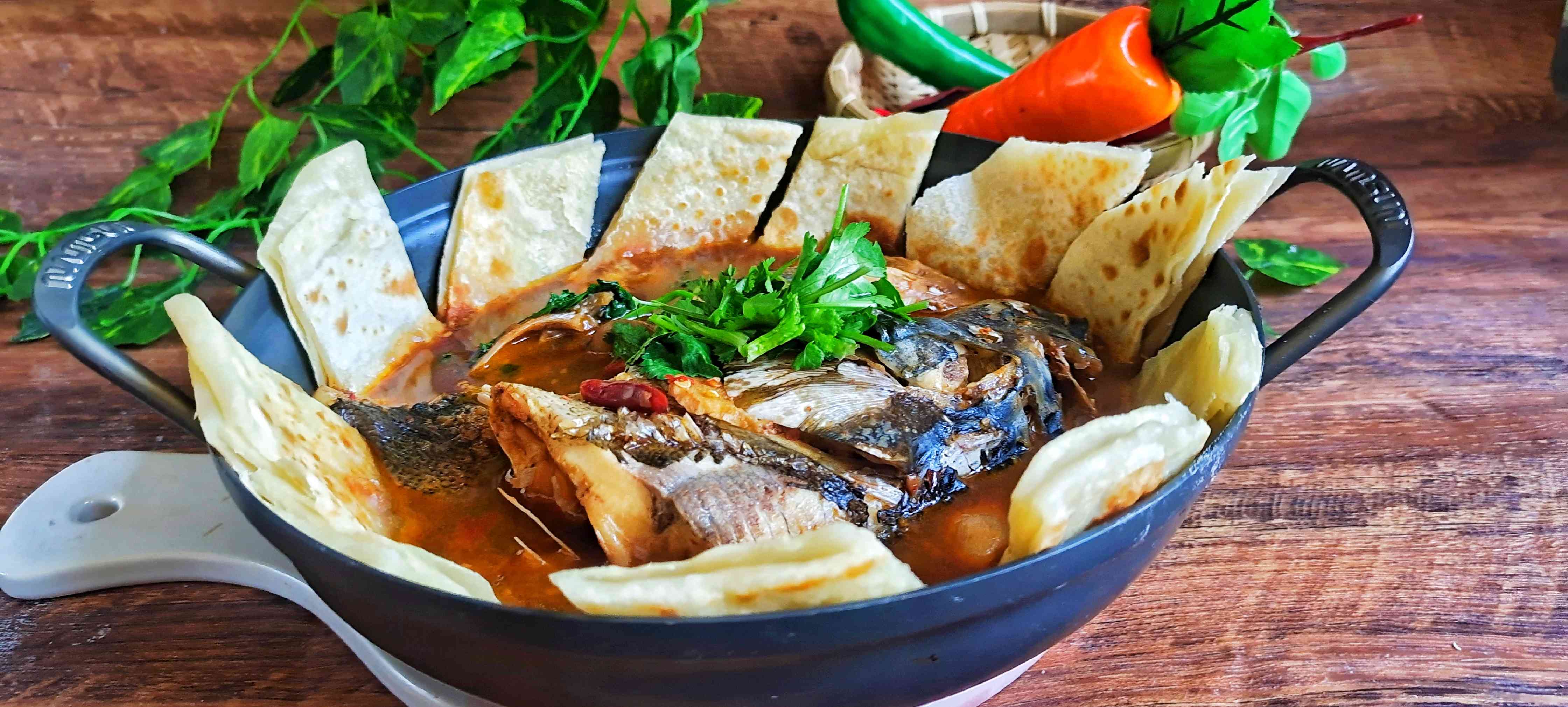 秋冬這樣吃，菜飯一鍋出~魚頭泡餅的做法-咸鮮味燉菜譜