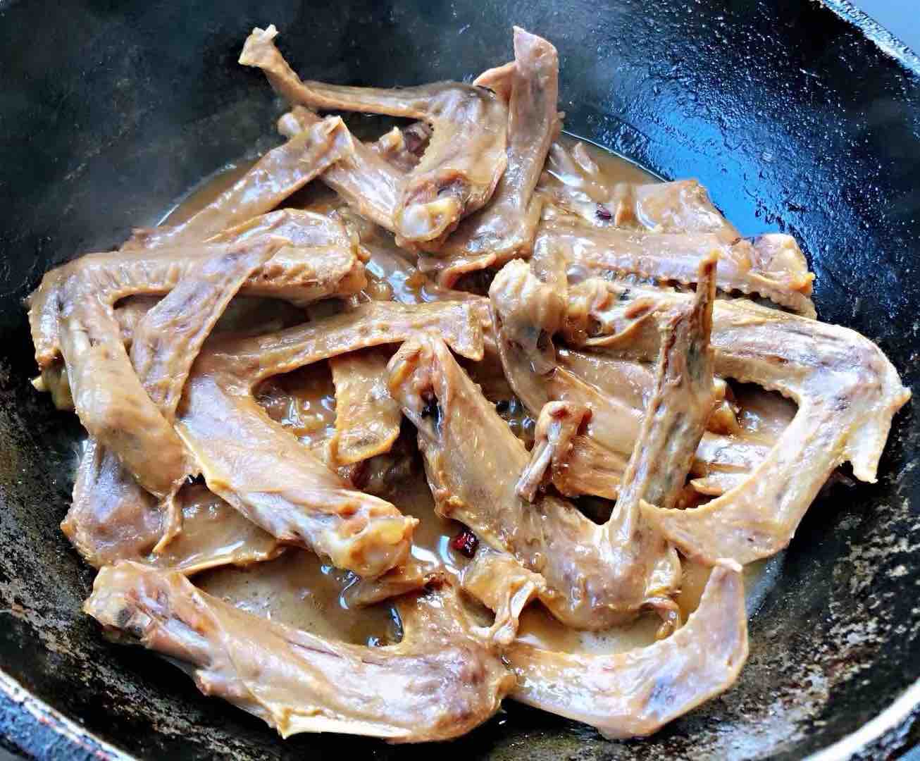 紅燒鴨翅的做法-家常味燉菜譜