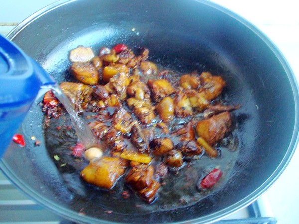 豆皮木耳燒雞的做法-咸鮮味燒菜譜-易網健康養生網 豆皮木耳燒雞的做法-咸鮮味燒菜譜